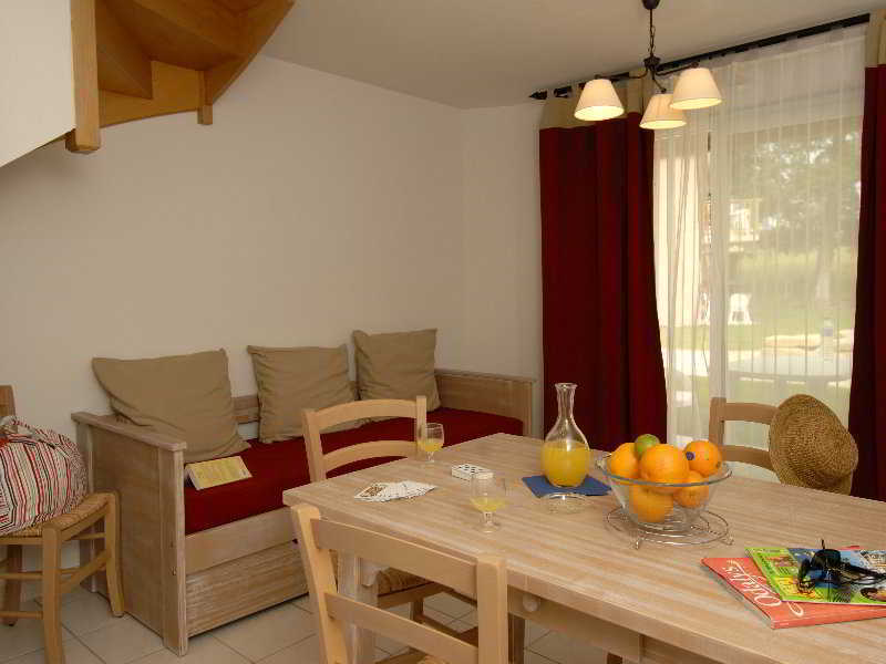 Residence Odalys Le Hameau Du Lac Rignac  المظهر الخارجي الصورة