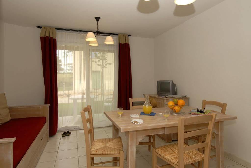 Residence Odalys Le Hameau Du Lac Rignac  المظهر الخارجي الصورة